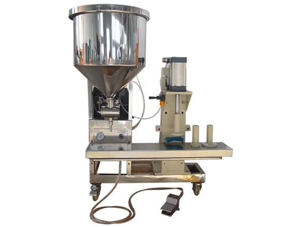 Soy sauce filling machine